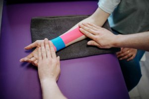 Kinesiology Taping Service